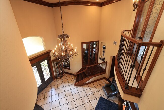 Building Photo - 22 Post Shadow Estate Dr