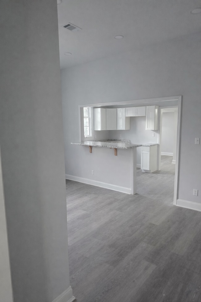 Building Photo - 1745 1st Ave