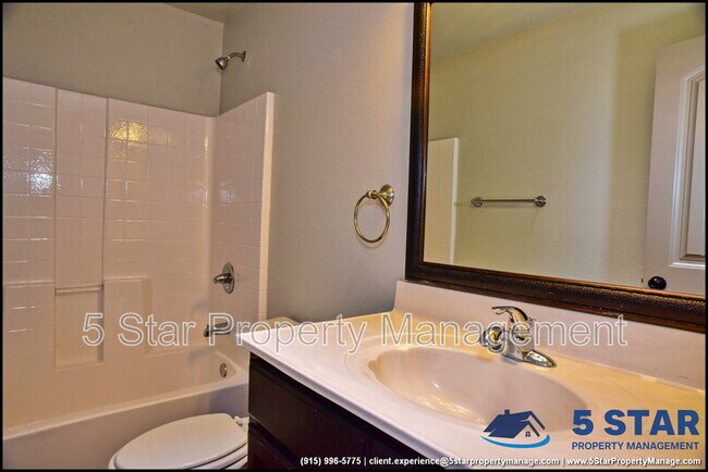 Building Photo - 703 Lt Joe Magellanes Rd