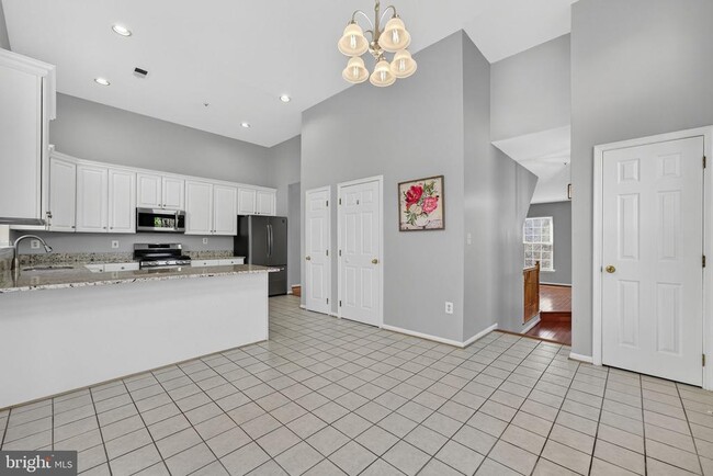 Building Photo - 2901 Mainstone Dr