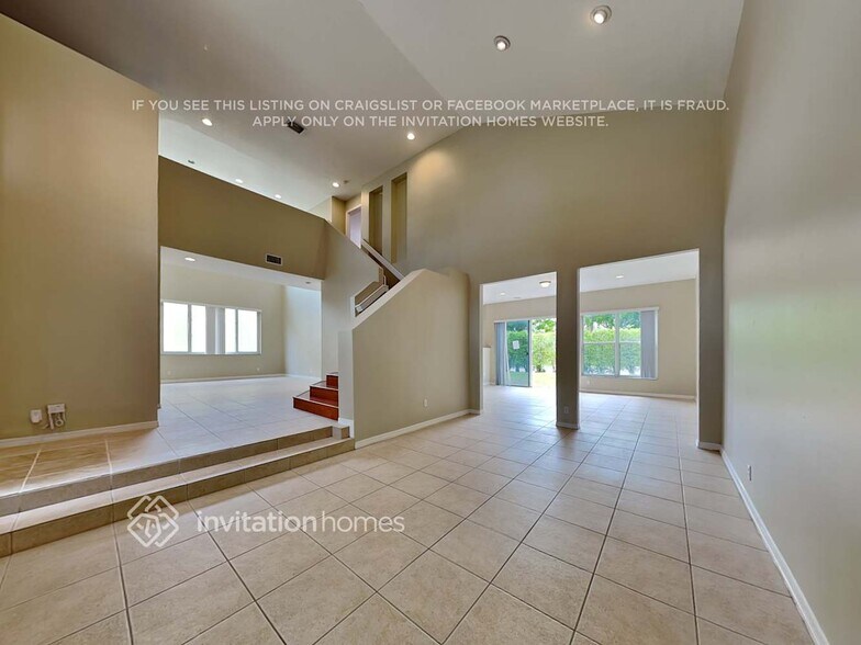 Building Photo - 5817 NW 125th Ave