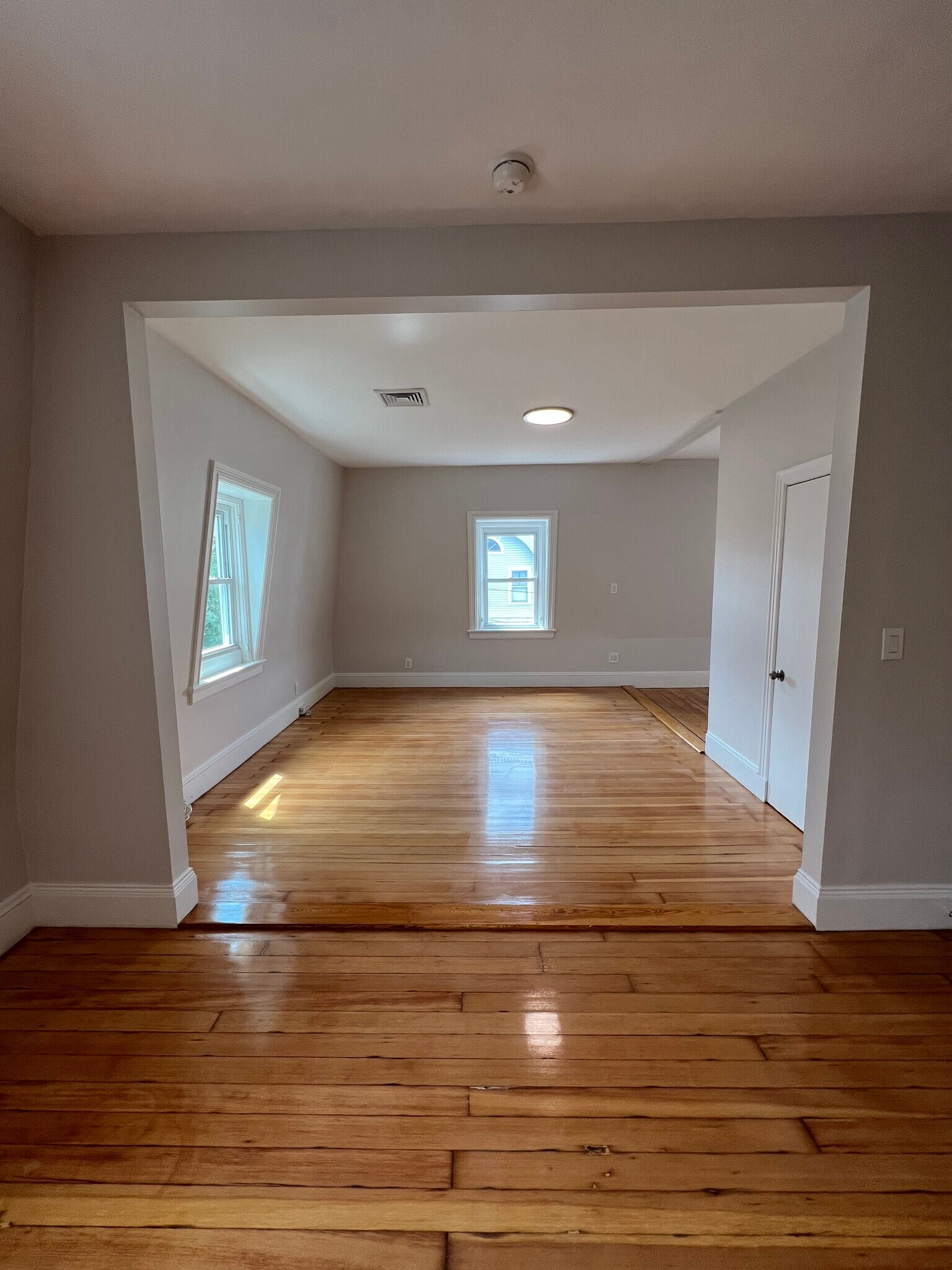 Building Photo - 108 Vinton St
