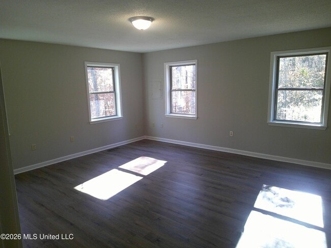 Building Photo - 779 Ridge Crest Dr