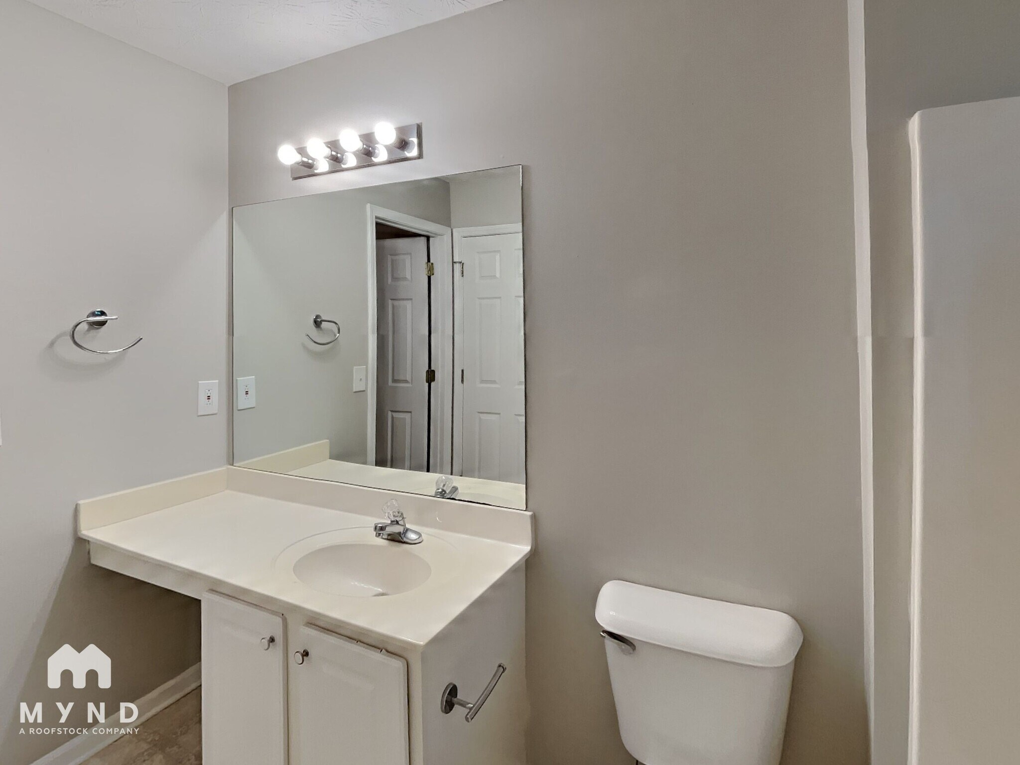 Building Photo - 942 Tree Creek Pkwy