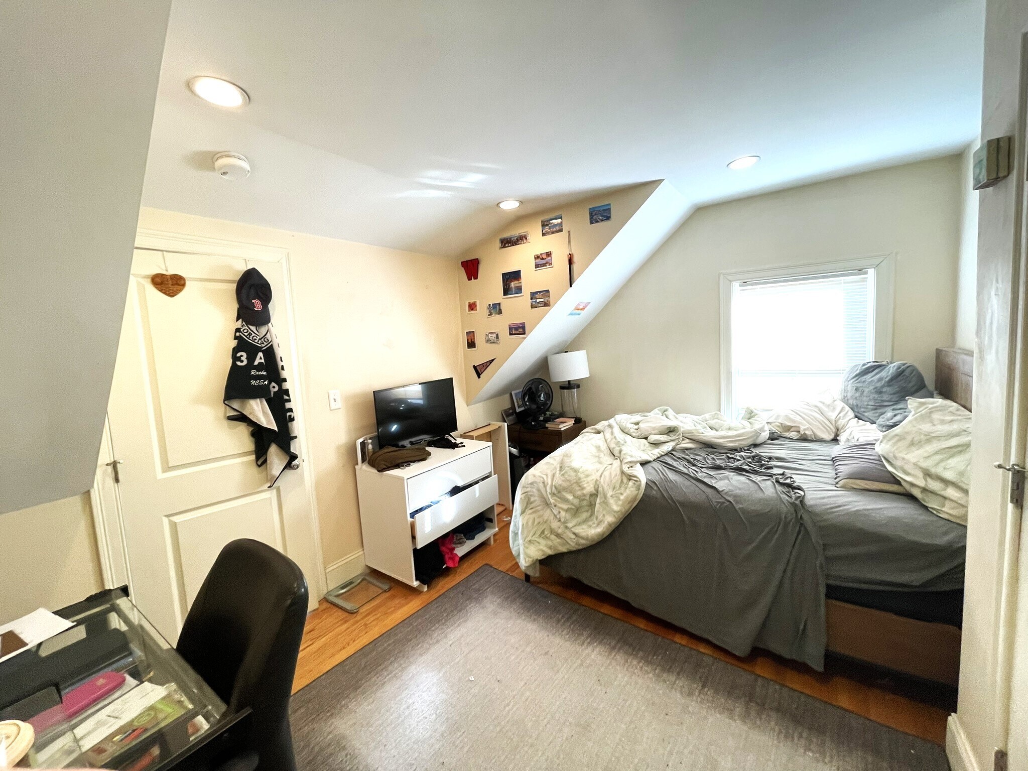Building Photo - 27 Lothrop St