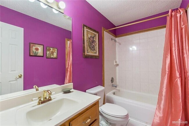 Building Photo - 1801 Crown Pointe Blvd