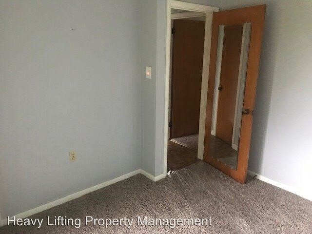 Building Photo - 3 br, 1 bath House - 210 Lawn Rd