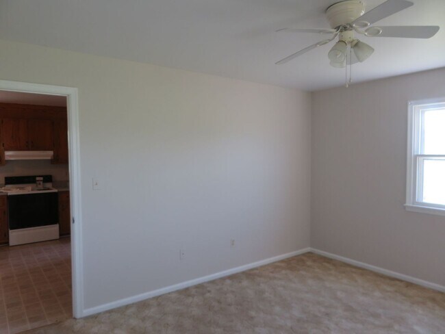 Building Photo - Sutherland