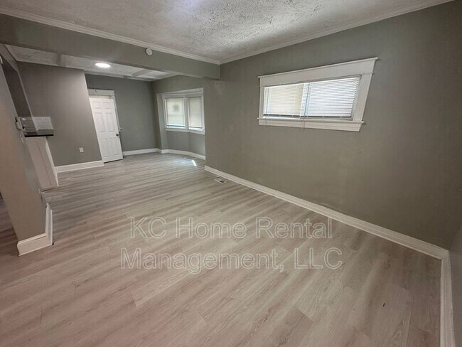 Building Photo - 3623 Wabash Ave