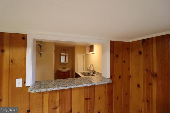 Building Photo - 4006 Buckman Rd
