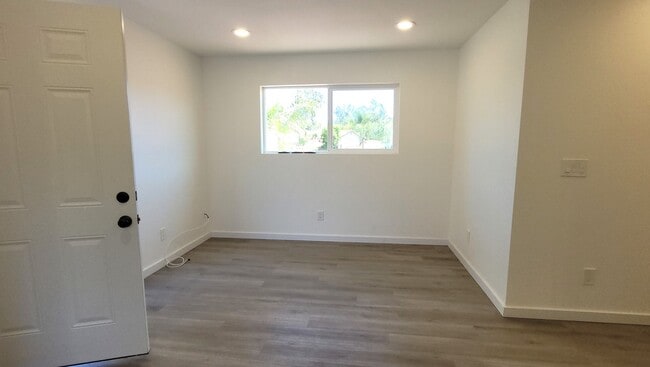 Building Photo - Charming Scripps Ranch Casita