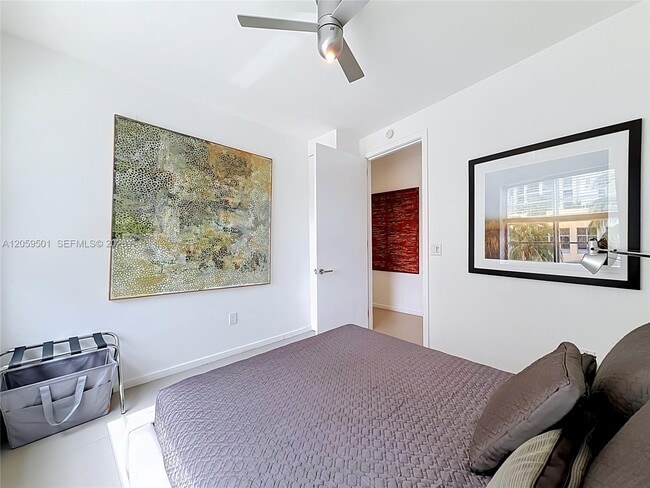Building Photo - 1460 Ocean Dr