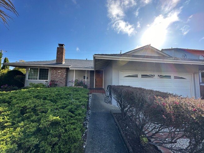 Building Photo - Excellent Millbrae Home