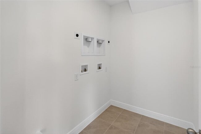 Building Photo - 2926 Sailhouse Dr