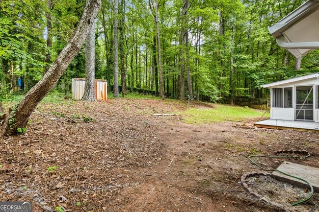 Building Photo - 5846 Bobbin Ln