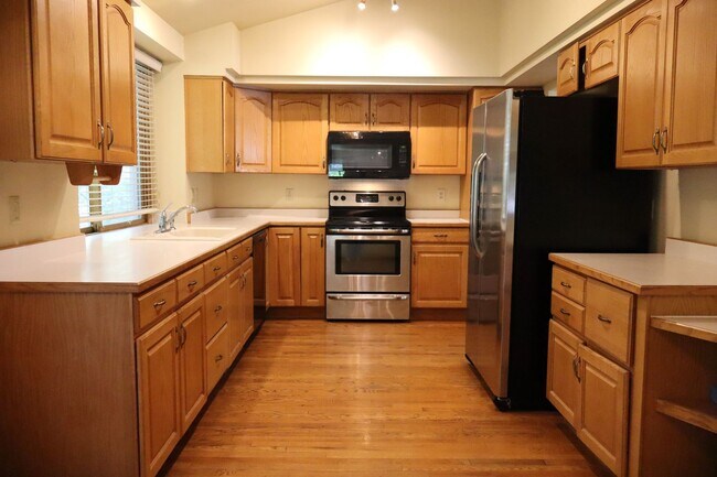 Building Photo - Room to Grow – 4 Bedrooms + Finished Basement