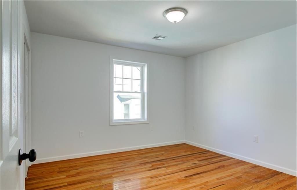 Building Photo - 17 Slocum St