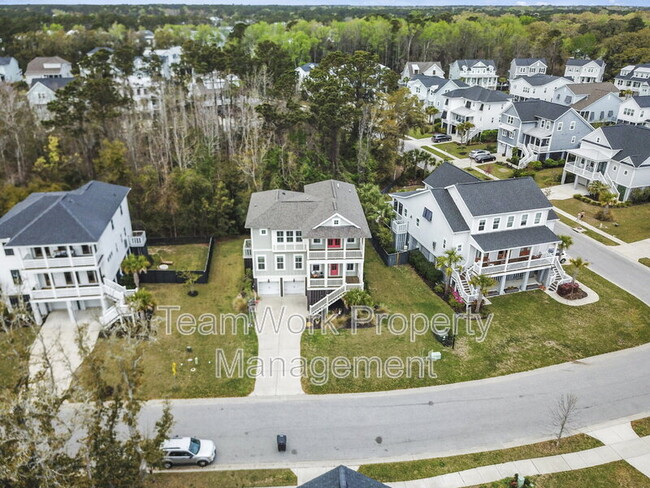Building Photo - 1485 Menhaden Ln