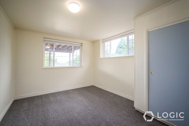 Building Photo - 4220 S Fortuna Way