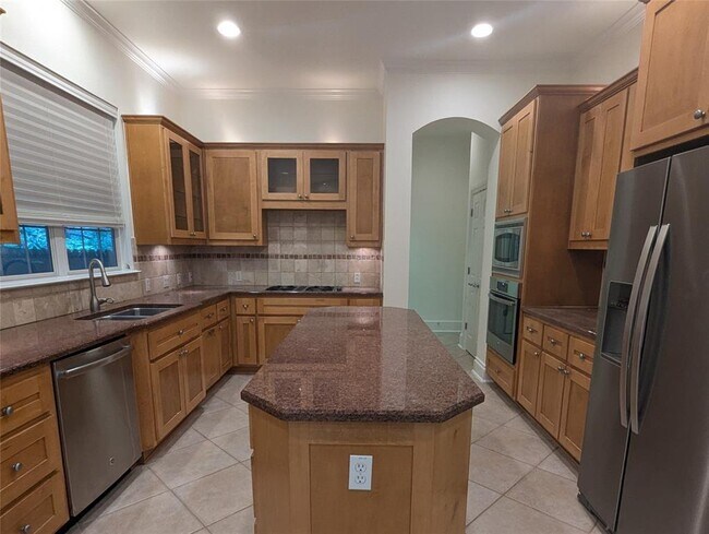 Building Photo - 11301 Taylor Draper Ln