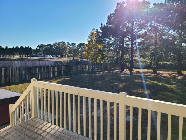 Building Photo - 3 Bed, 2 Bath Unfurnished home in Hampstead - Cross Creek Community
