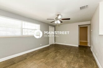 Building Photo - 3 Bedroom Pet-Friendly Home in Bradenton, ...