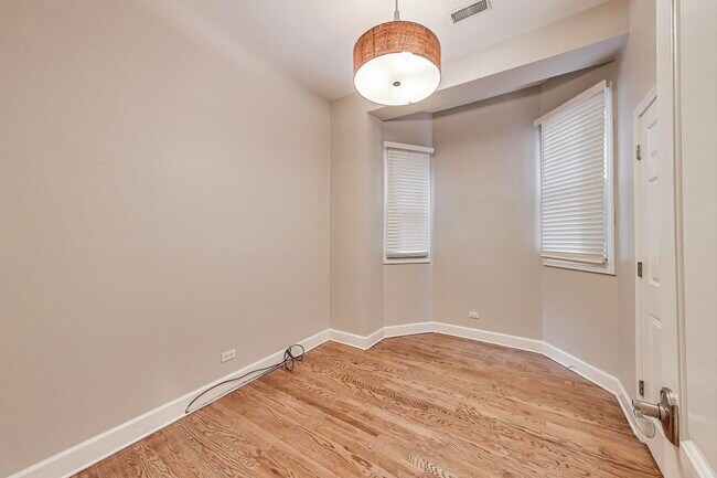 Building Photo - 4628 S Evans Ave