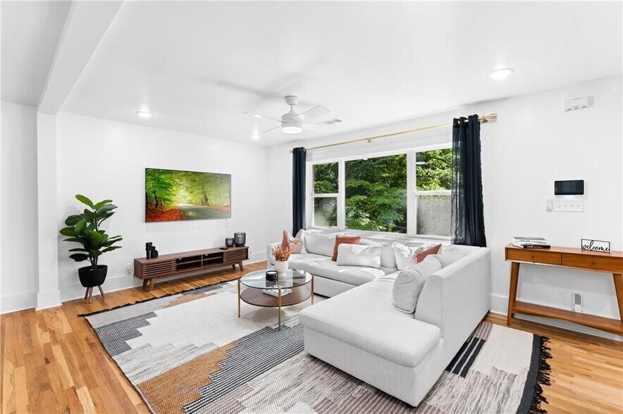 Building Photo - 500 Collier Ridge Dr NW