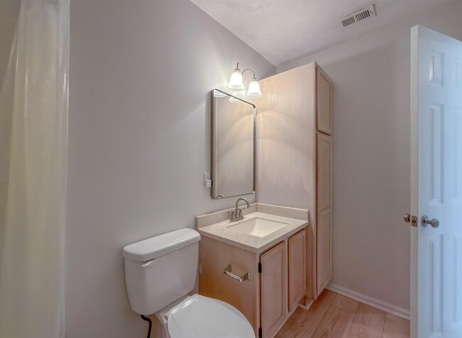 Building Photo - 1340 Hancock St