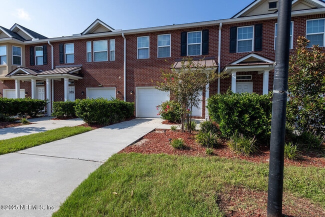 Building Photo - 9439 High Meadow Ln