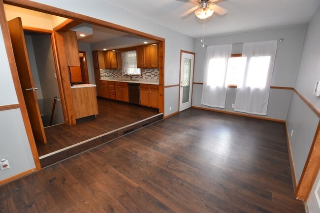 Building Photo - Upgraded Ranch Style Home in South Bend, IN