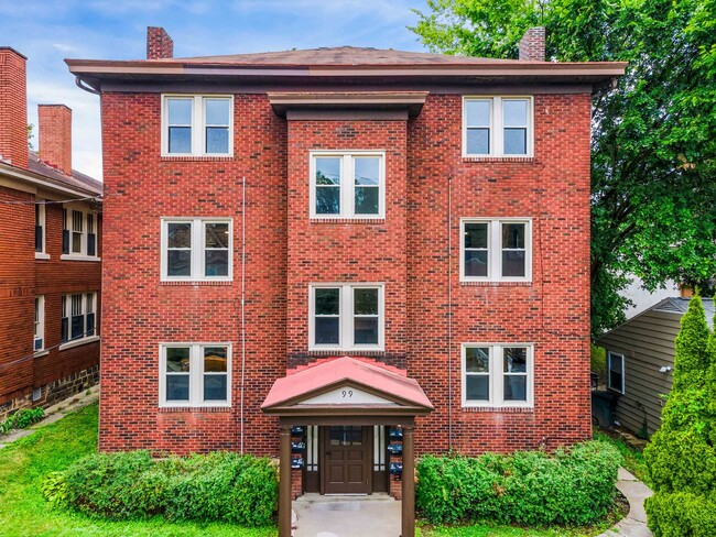 Building Photo - AVAILABLE JULY 1ST!! FULLY RENOVATED 1 BED...