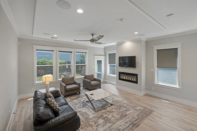 Building Photo - 6533 Castlebay Dr