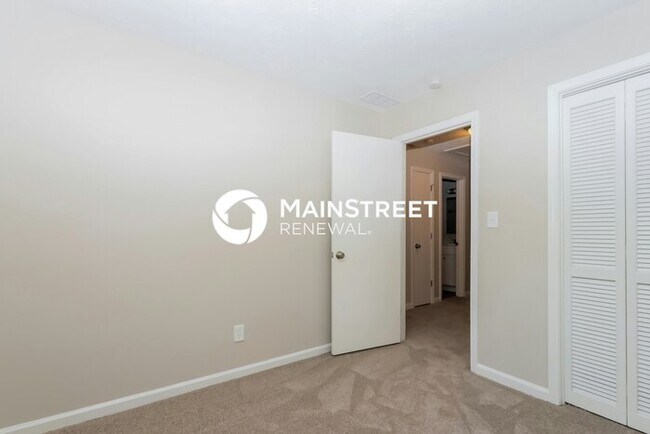 Building Photo - 4 Bedroom Pet-Friendly Home in CONYERS, GA...