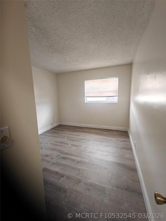 Building Photo - 2933 NW 89th Terrace