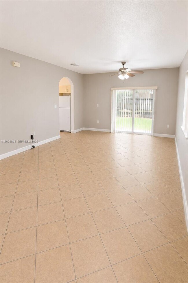 Building Photo - 2603 NE 41st Cir