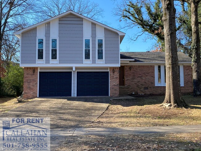 Primary Photo - Updated Lakewood Home Close to everything