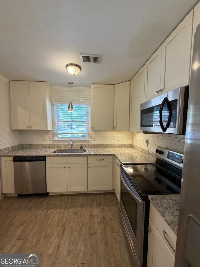 Building Photo - 2912 Webb Bridge Rd