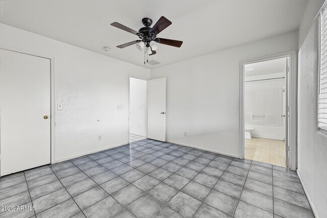 Building Photo - 3015 N 84th Dr