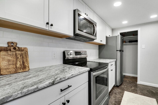Building Photo - 5400 N Ocean Dr