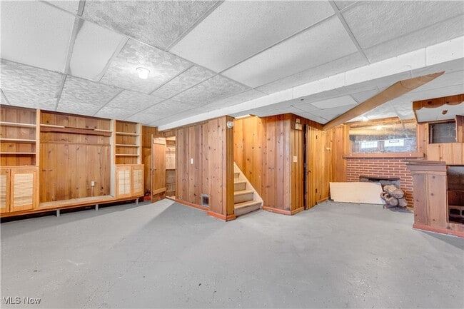Building Photo - 15904 Invermere Ave