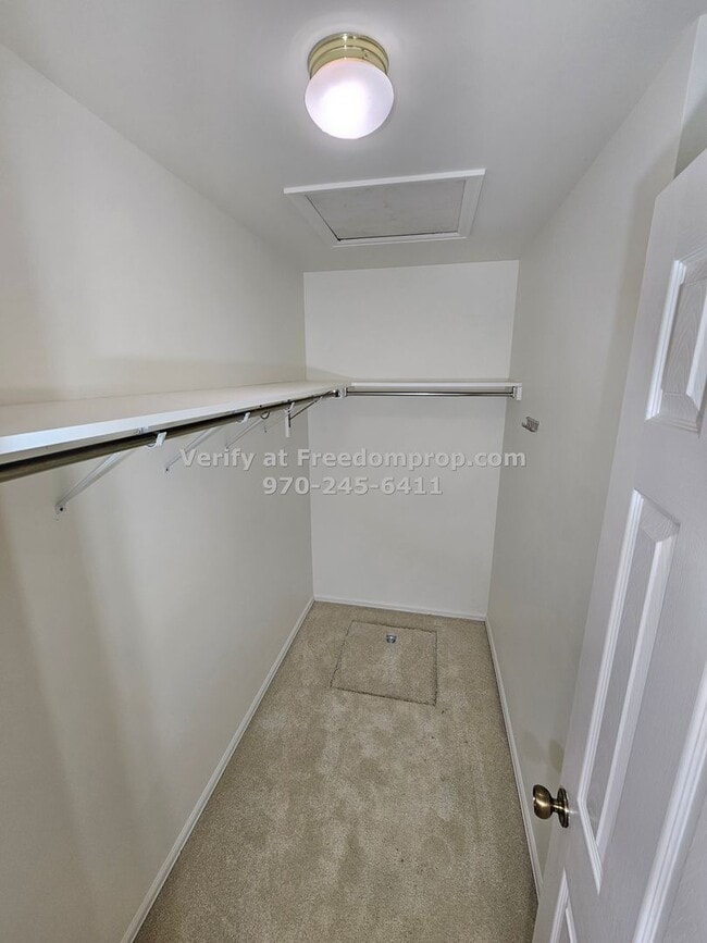 Building Photo - Fabulous Location Near Horizon & Dr St Mar...