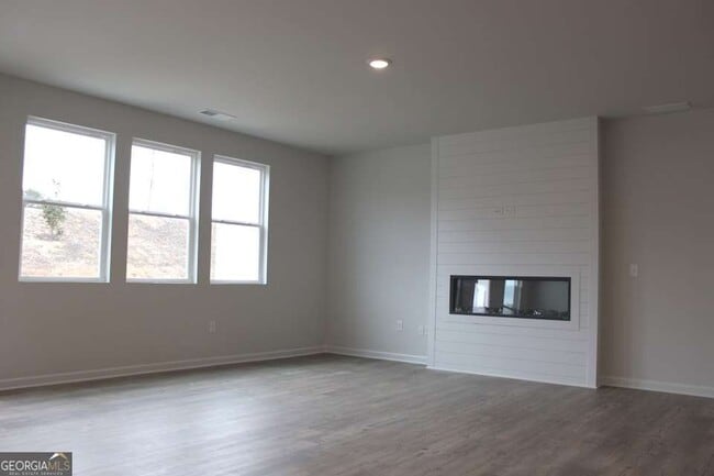 Building Photo - 731 Pt Pl Dr