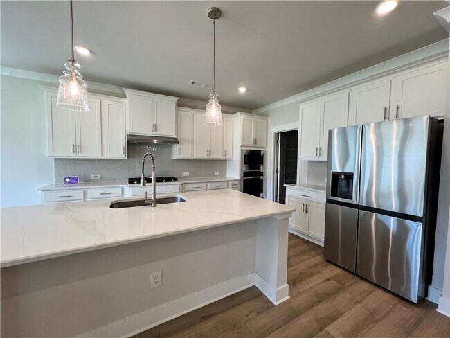 Building Photo - 905 Winding Rose Dr