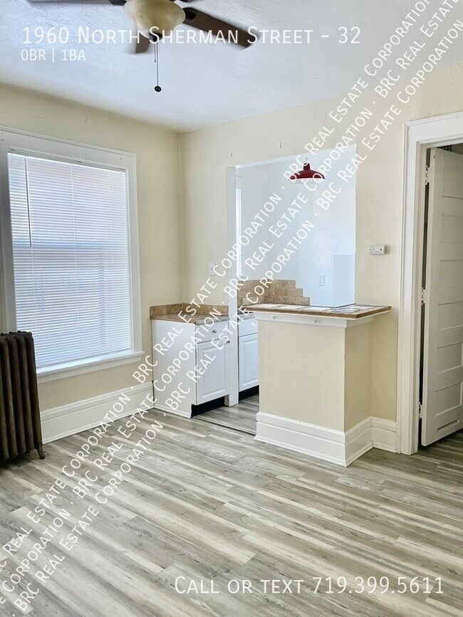 Building Photo - 1960 Sherman St