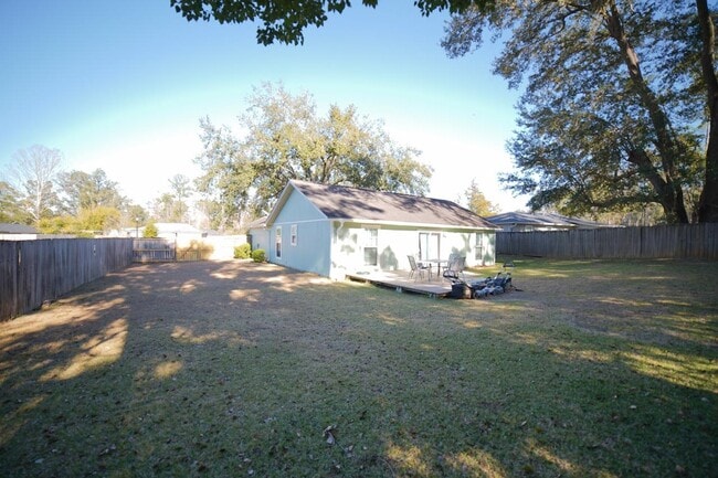 Building Photo - 8609 Kingston Ct