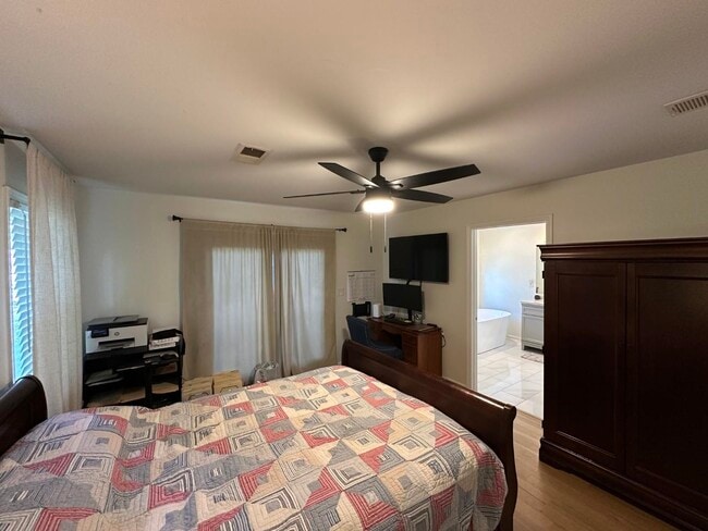 Building Photo - 1221 W Perkins Rd