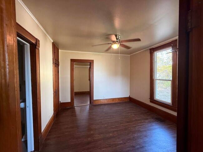 Building Photo - 116 W North St