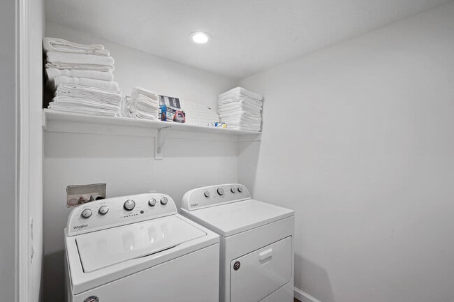 Building Photo - 6216 Teton Pk Dr