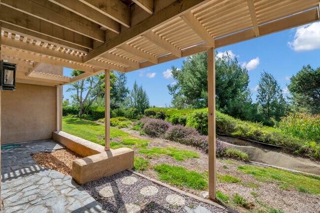 Building Photo - 2579 Caminito Muirfield